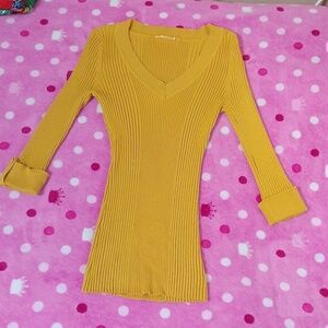Large Yellow V-neck Sweater